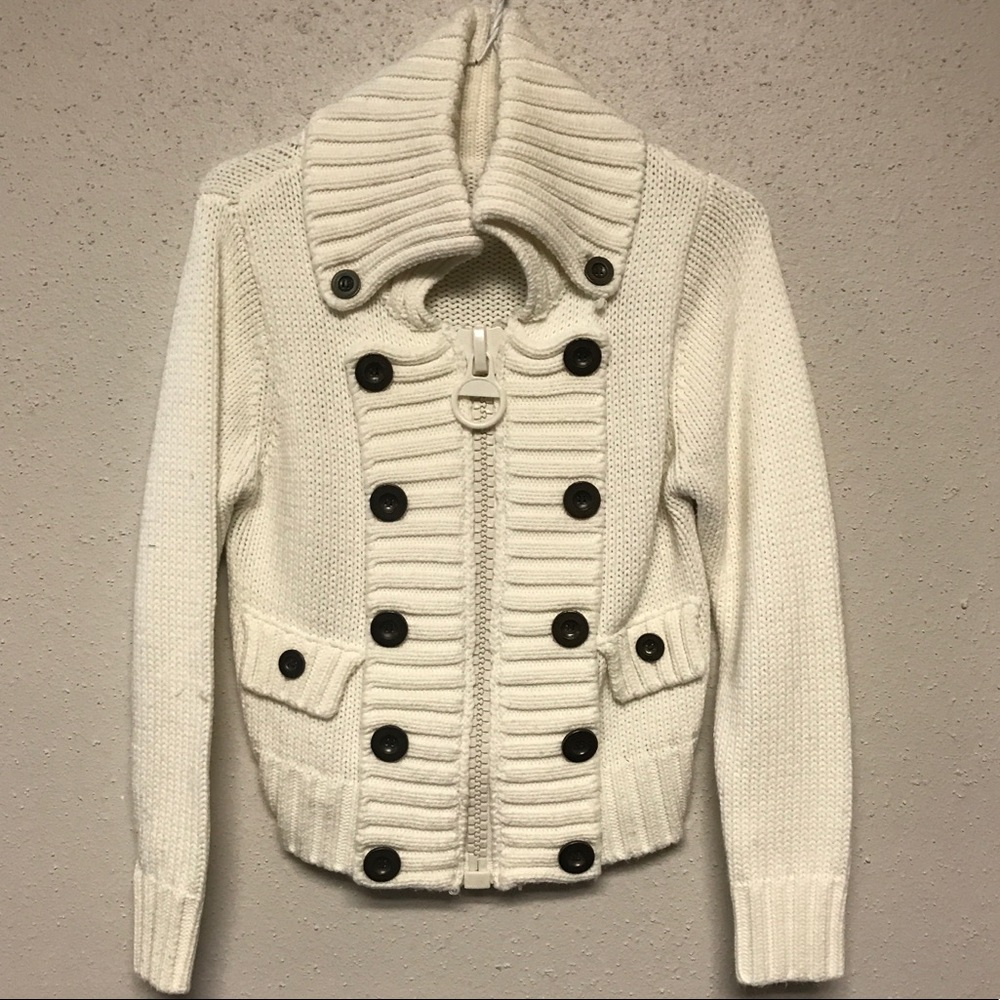 Off-white sweater w/ chunky zipper